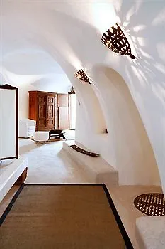 Ducato Wine Village Отель Тира